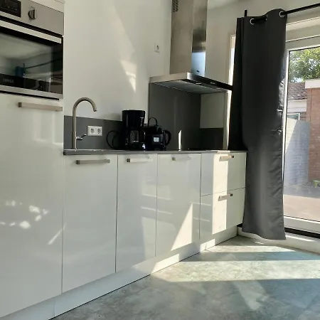 Wohnhaus Fuer 8 Personen بيت للعطل *