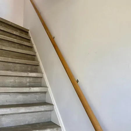 Wohnhaus Fuer 8 Personen *