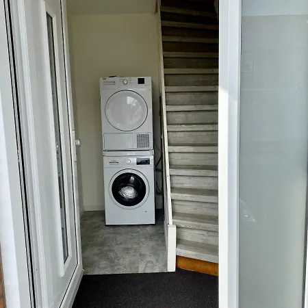 بيت للعطل Wohnhaus Fuer 8 Personen إغموند آن زي