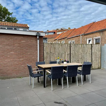 بيت للعطل Wohnhaus Fuer 8 Personen *