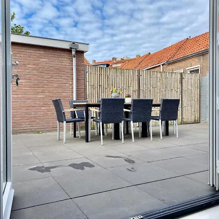 Wohnhaus Fuer 8 Personen Hébergement de vacances Egmond aan Zee